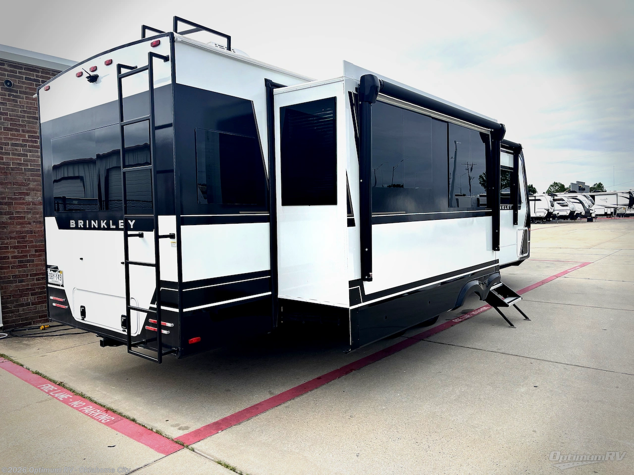 2025 Brinkley RV Model Z AIR 297 - Used Travel Trailer For Sale by Optimum RV - Oklahoma City in Moore, Oklahoma features Awning, Slideout