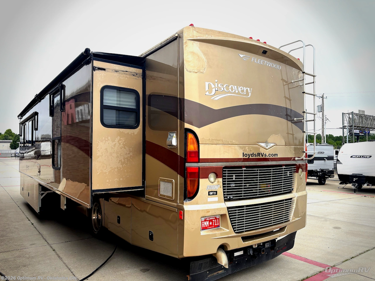 2006 Discovery 39V by Fleetwood from Optimum RV - Oklahoma City in Moore, Oklahoma