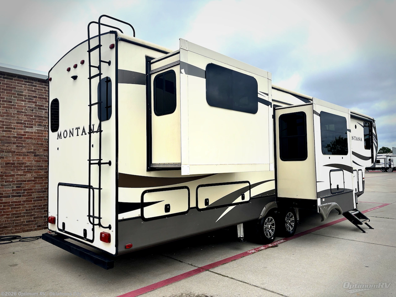2018 Keystone Montana 3791RD - Used Fifth Wheel For Sale by Optimum RV - Oklahoma City in Moore, Oklahoma features Awning, Slideout