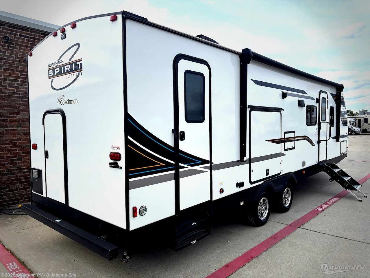2022 Coachmen Spirit Ultra Lite 2963BH - Used Travel Trailer For Sale by Optimum RV - Oklahoma City in Moore, Oklahoma features Awning, Slideout
