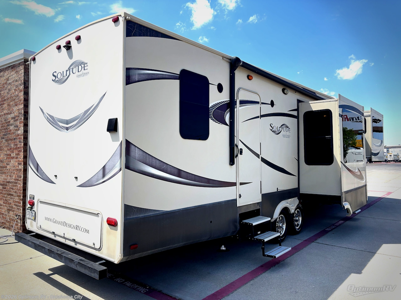 2016 Grand Design Solitude 379FL - Used Fifth Wheel For Sale by Optimum RV - Oklahoma City in Moore, Oklahoma features Slideout