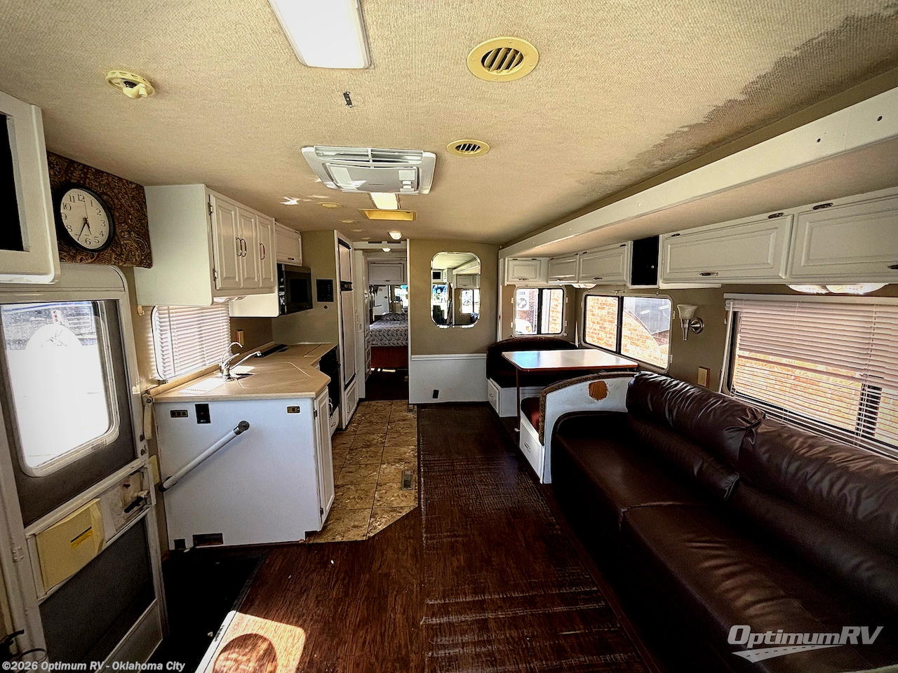 Used 2000 Itasca Suncruiser 32V available in Moore, Oklahoma