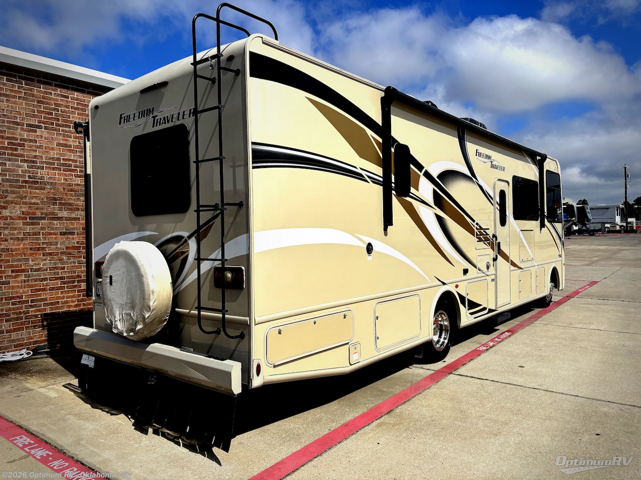 2019 Thor Freedom Traveler 32A - Used Class A For Sale by Optimum RV - Oklahoma City in Moore, Oklahoma