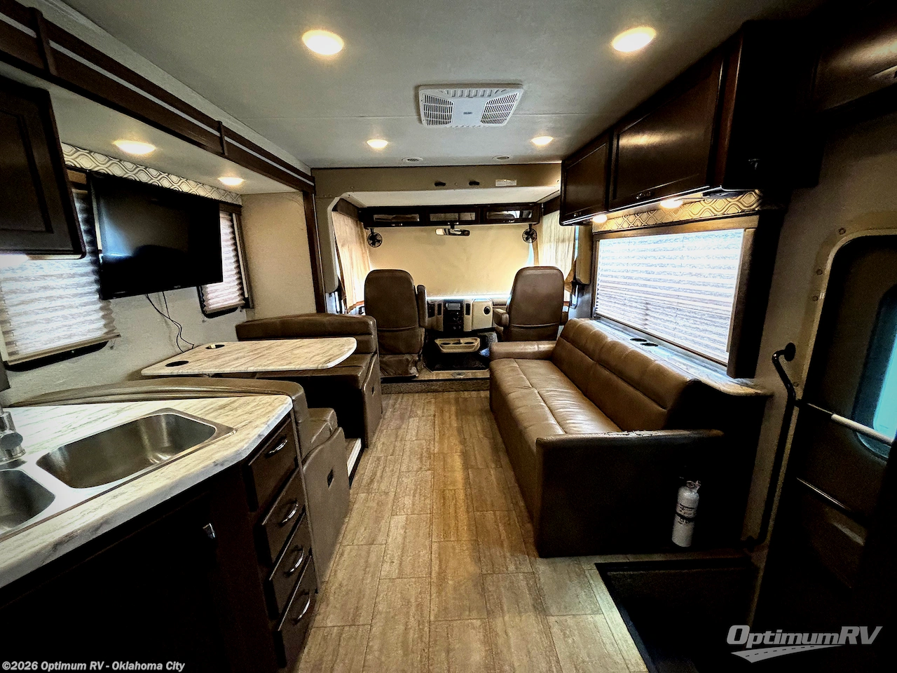 Used 2019 Thor Freedom Traveler 32A available in Moore, Oklahoma