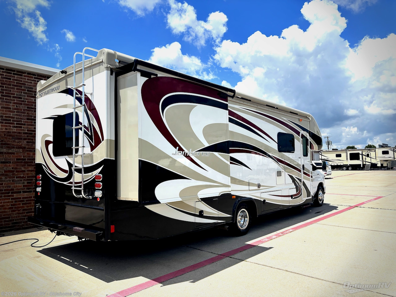 2017 Fleetwood Jamboree 31U - Used Class C For Sale by Optimum RV - Oklahoma City in Moore, Oklahoma features Awning, Slideout