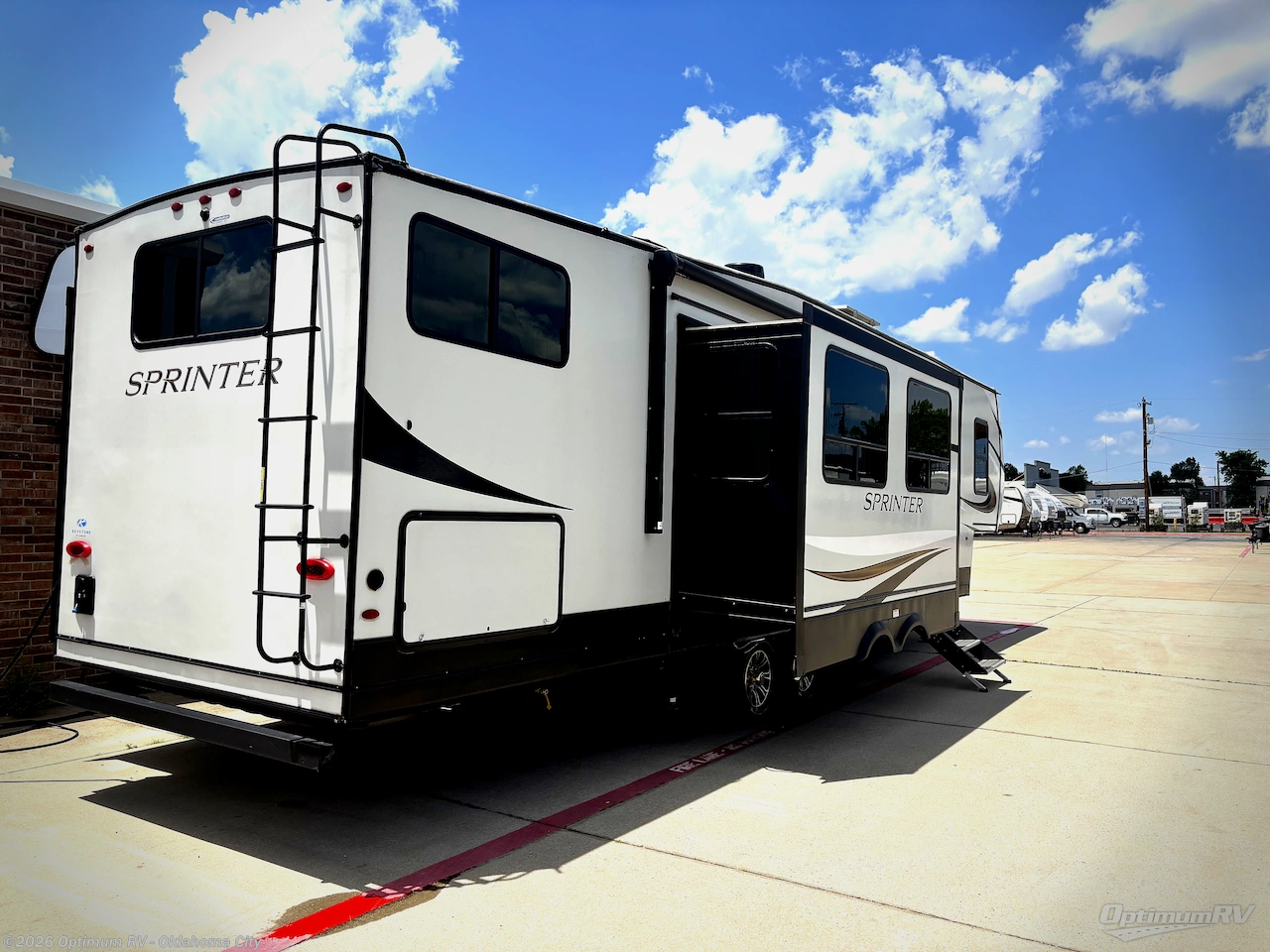 2023 Keystone Sprinter Limited 3900DBL - Used Fifth Wheel For Sale by Optimum RV - Oklahoma City in Moore, Oklahoma features Awning, Slideout