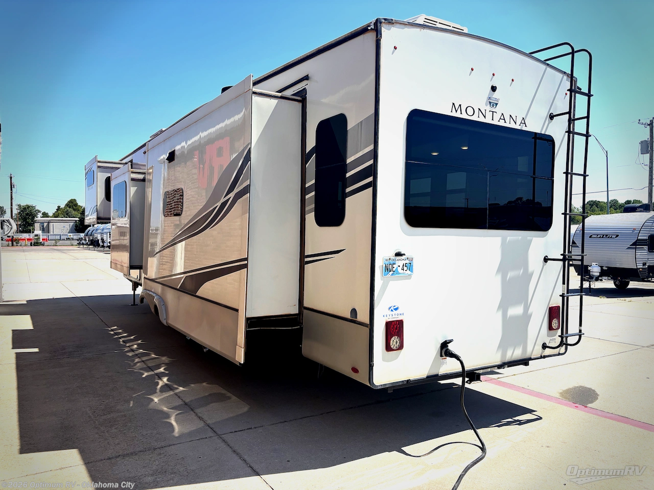 2022 Montana 3855BR by Keystone from Optimum RV - Oklahoma City in Moore, Oklahoma