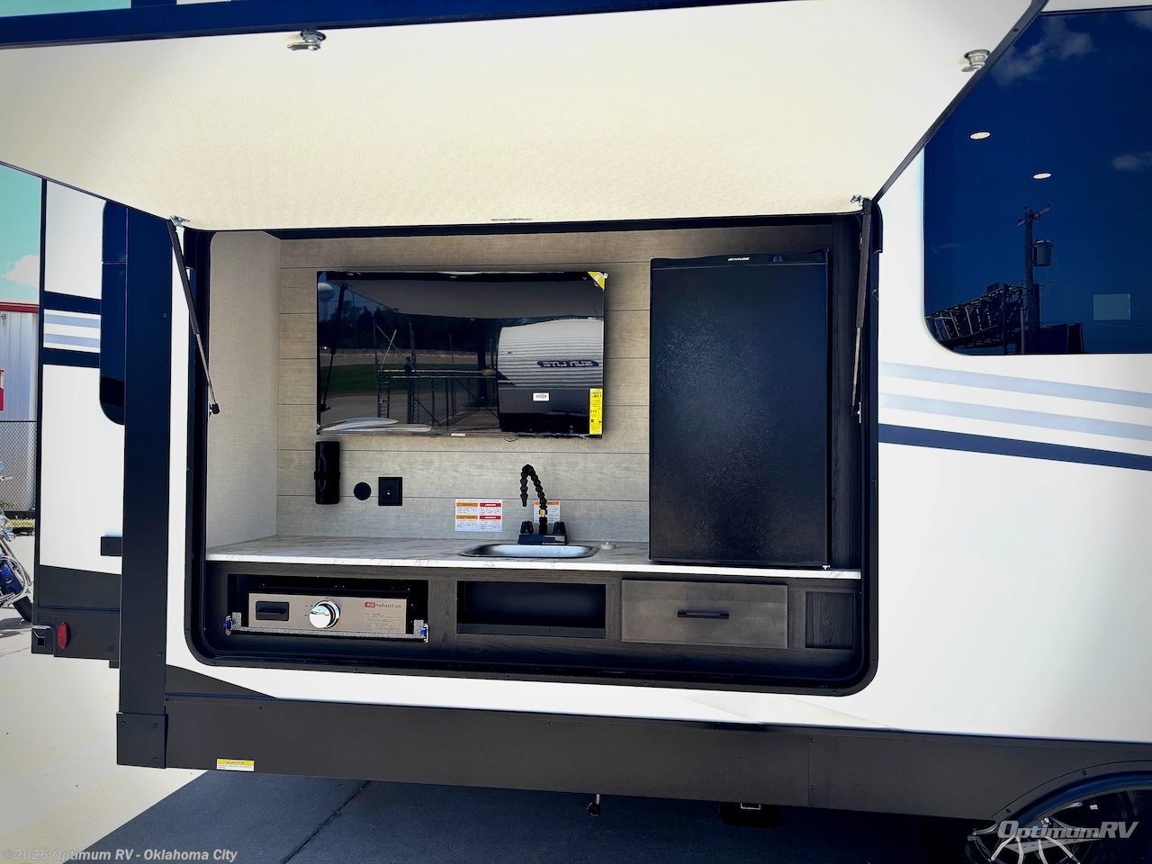 2027 SportTrek Touring Edition STT343VIK by Venture RV from Optimum RV - Oklahoma City in Moore, Oklahoma