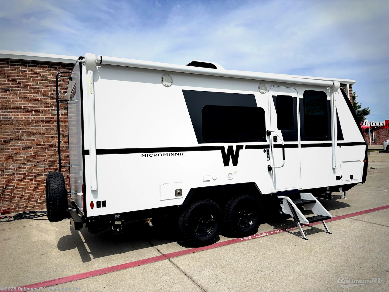 2027 Winnebago Micro Minnie 2108DS - New Travel Trailer For Sale by Optimum RV - Oklahoma City in Moore, Oklahoma features Slideout, Awning