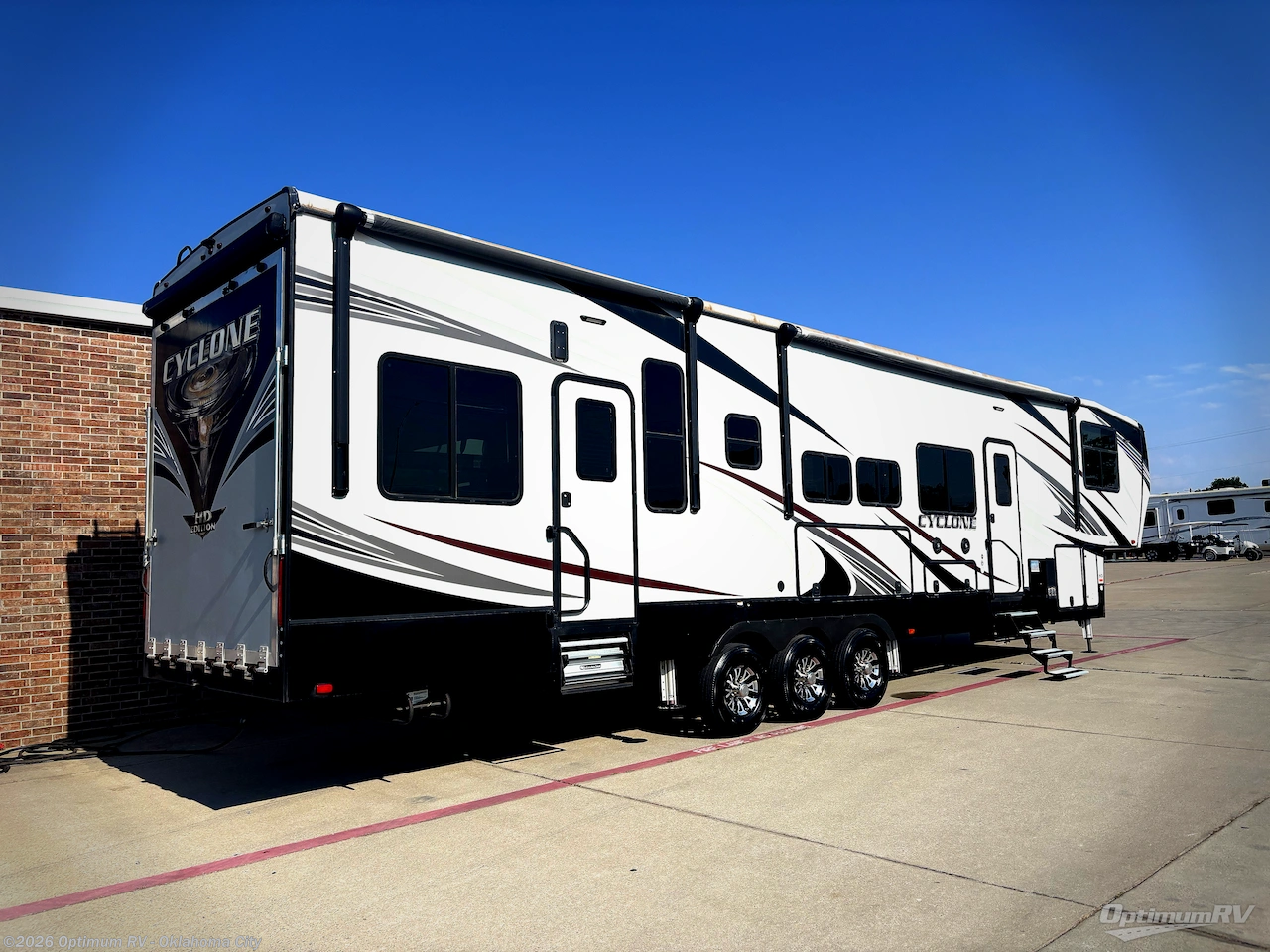 2019 Heartland Cyclone 4115 - Used Fifth Wheel For Sale by Optimum RV - Oklahoma City in Moore, Oklahoma features Slideout, Awning