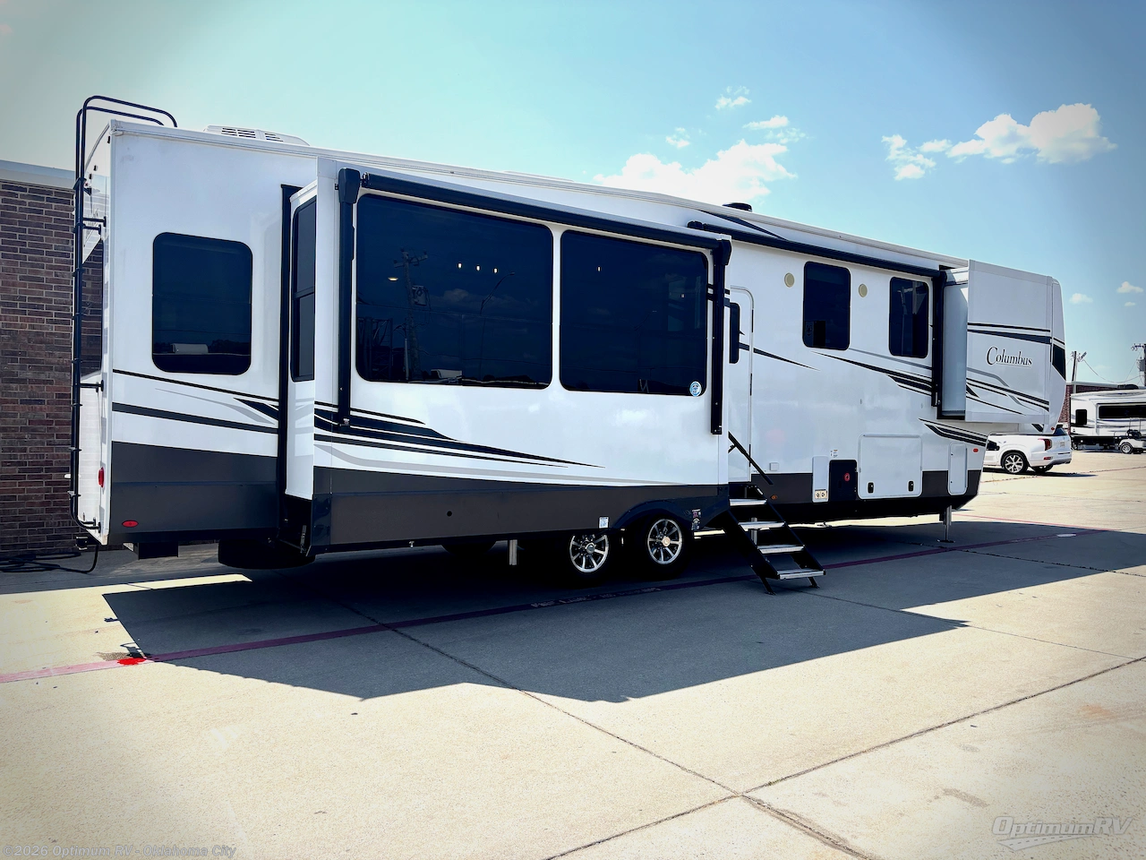 2024 Palomino Columbus 383FB - Used Fifth Wheel For Sale by Optimum RV - Oklahoma City in Moore, Oklahoma features Slideout, Awning