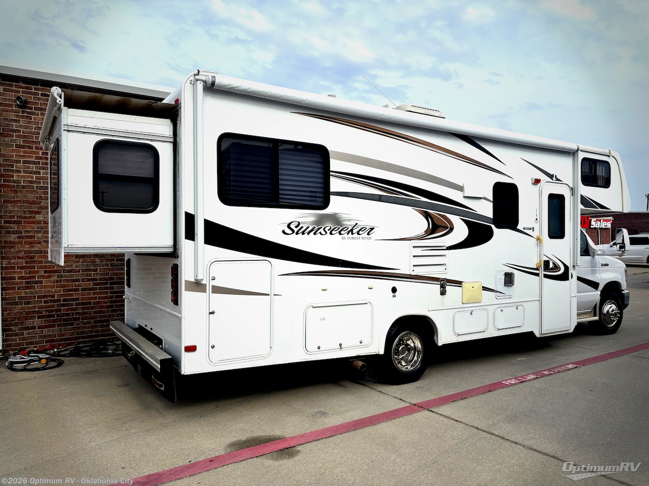 2013 Forest River Sunseeker 2500TS Chevy - Used Class C For Sale by Optimum RV - Oklahoma City in Moore, Oklahoma features Slideout