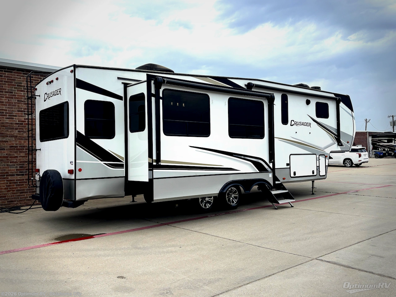 2022 Prime Time Crusader 335RLP - Used Fifth Wheel For Sale by Optimum RV - Oklahoma City in Moore, Oklahoma features Slideout, Awning