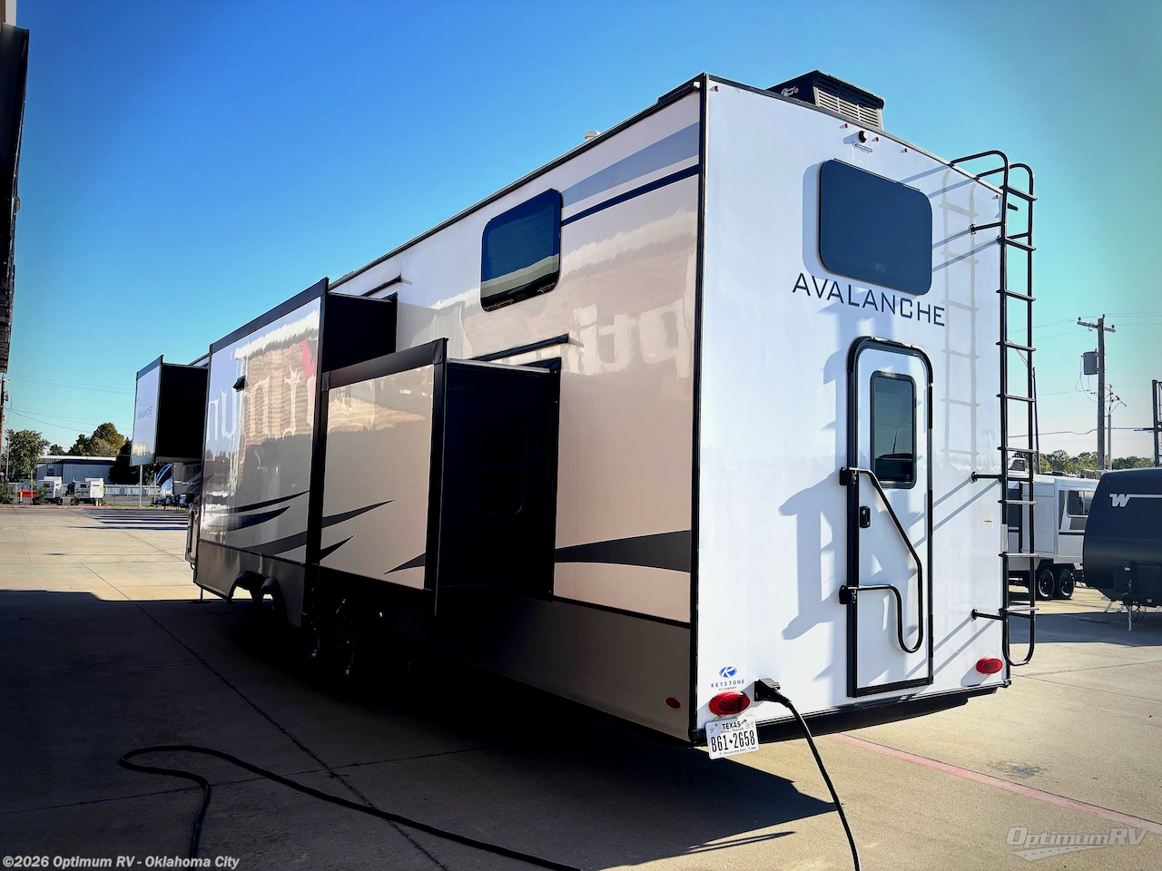 2022 Avalanche 390DS by Keystone from Optimum RV - Oklahoma City in Moore, Oklahoma