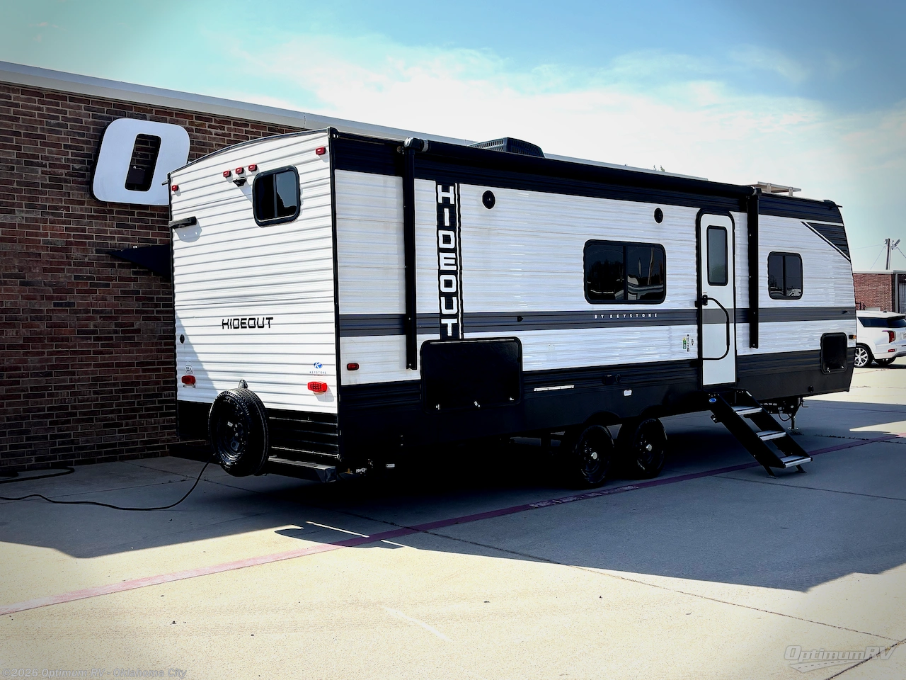 2023 Keystone Hideout 25BHS - Used Travel Trailer For Sale by Optimum RV - Oklahoma City in Moore, Oklahoma features Slideout, Awning