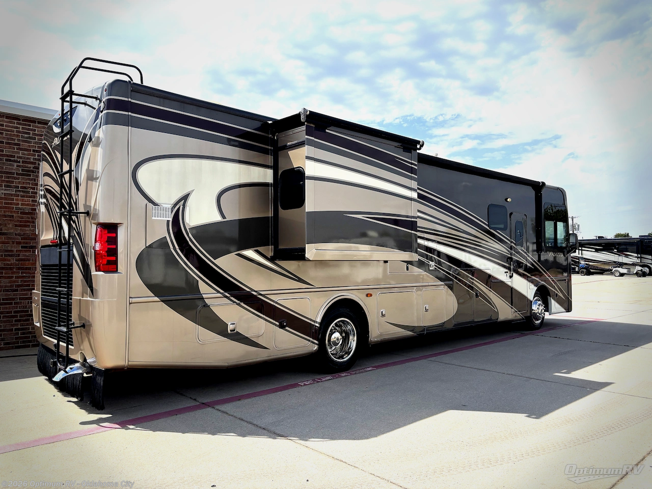 2016 Thor Palazzo 36.1 - Used Class A For Sale by Optimum RV - Oklahoma City in Moore, Oklahoma features Slideout
