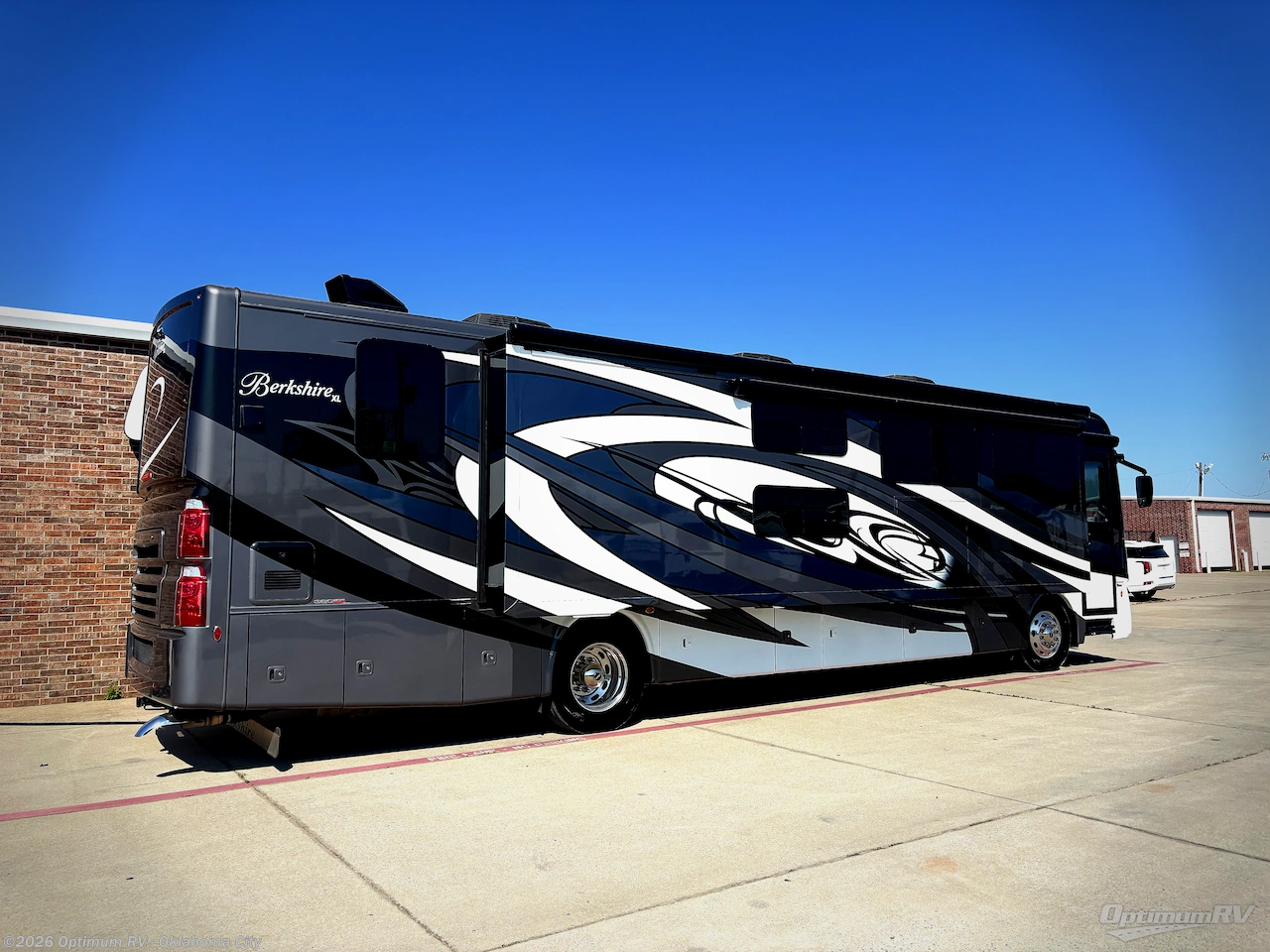 2020 Forest River Berkshire XL 40C - Used Class A For Sale by Optimum RV - Oklahoma City in Moore, Oklahoma features Awning, Slideout