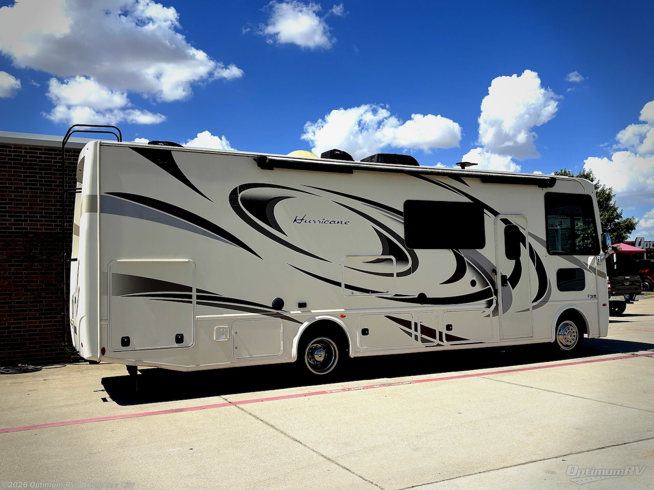 2018 Thor Hurricane 29M - Used Class A For Sale by Optimum RV - Oklahoma City in Moore, Oklahoma features Slideout, Awning