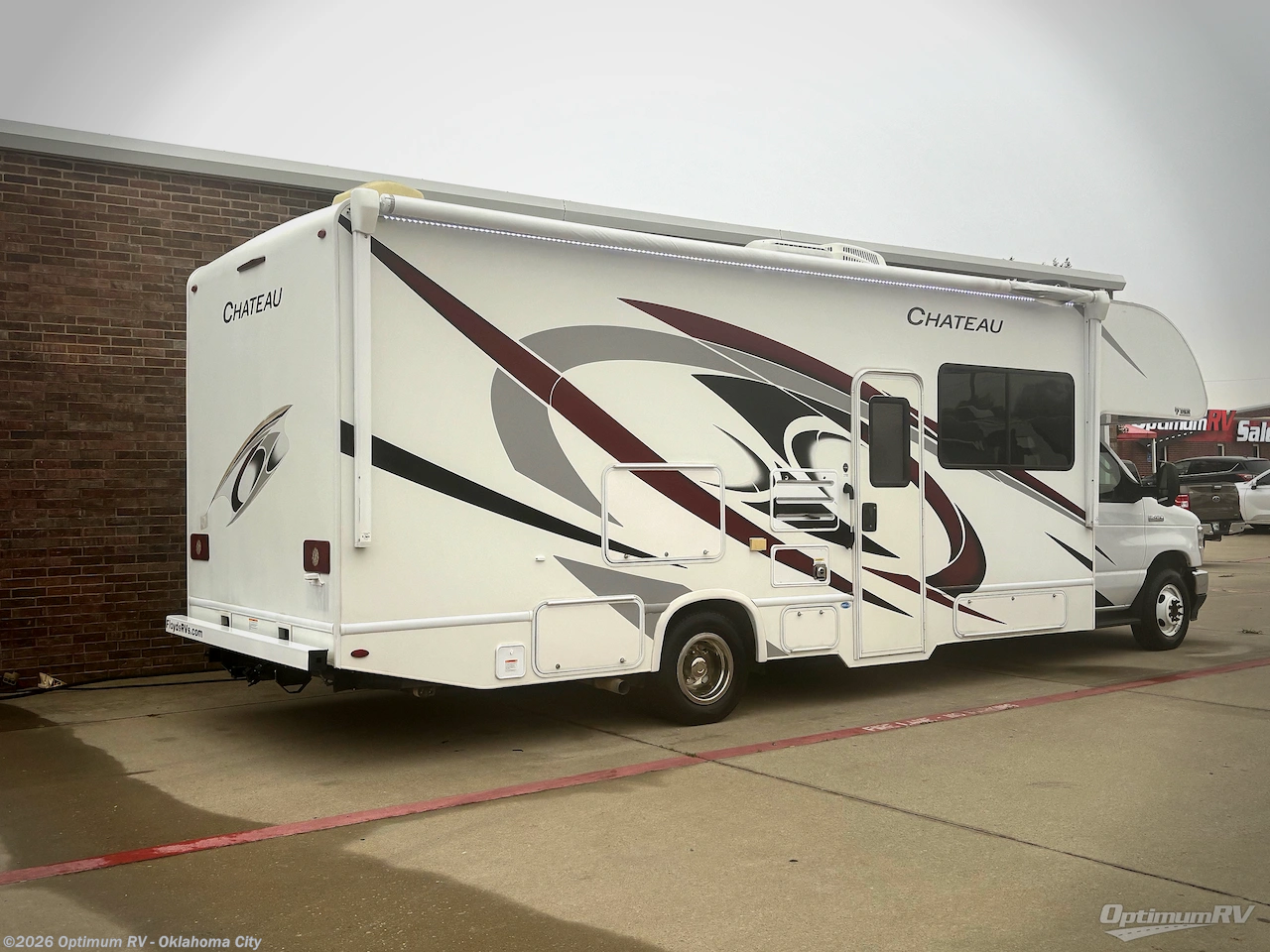 2022 Thor Chateau 27R - Used Class C For Sale by Optimum RV - Oklahoma City in Moore, Oklahoma features Slideout, Awning