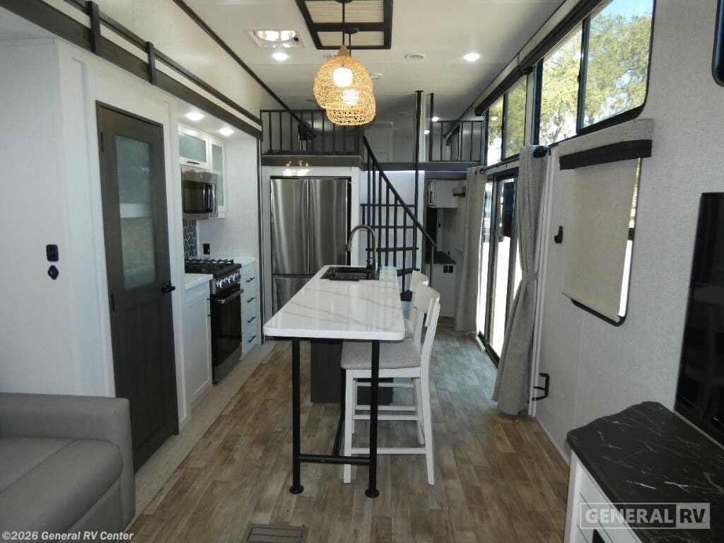 New 2025 CrossRoads Hampton 390PVL available in Salisbury, North Carolina