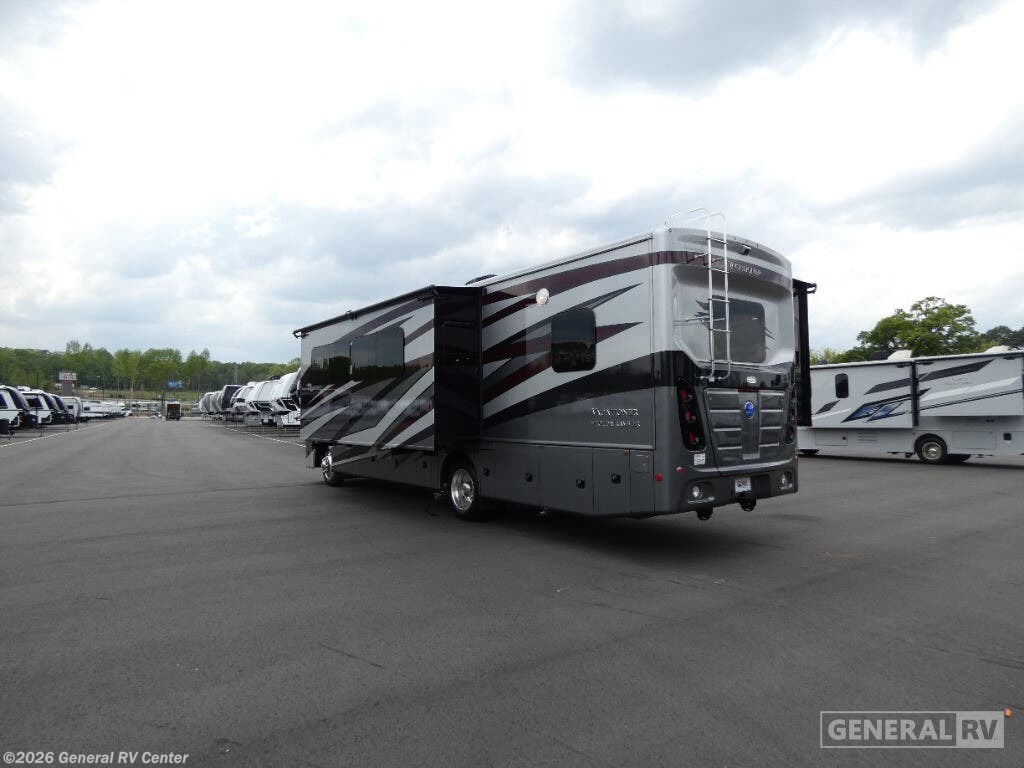 New 2025 Holiday Rambler Vacationer 33C available in Salisbury, North Carolina