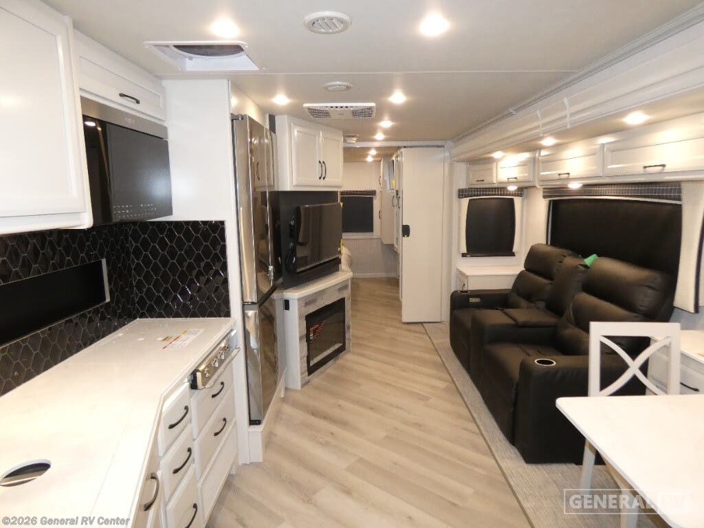 2025 Vacationer 33C by Holiday Rambler from General RV Center in Salisbury, North Carolina
