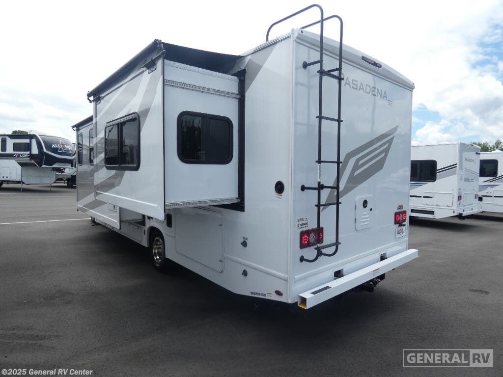 2026 Pasadena SE29 by Thor Motor Coach from General RV Center in Salisbury, North Carolina