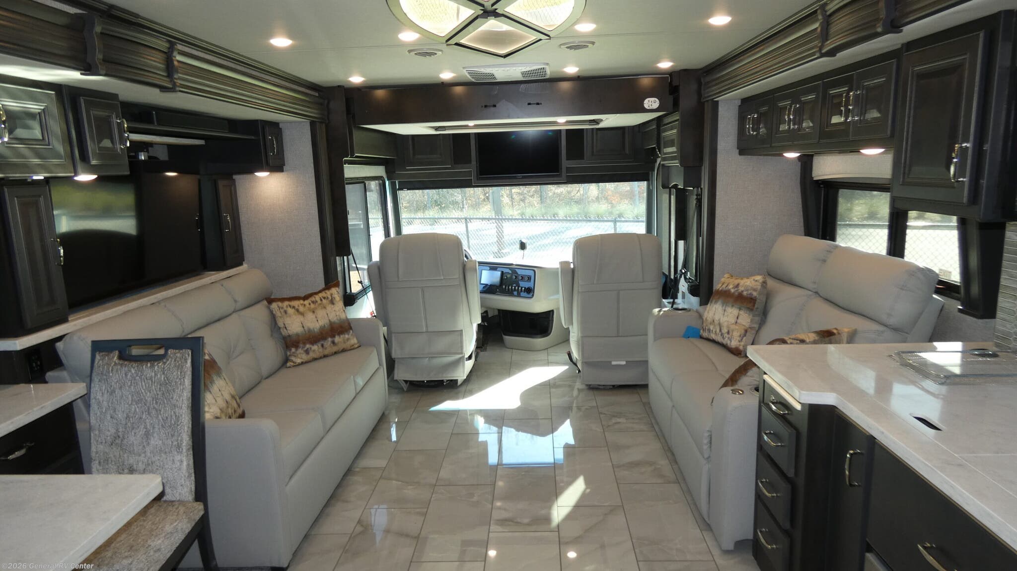 New 2026 Holiday Rambler Endeavor 38W available in Salisbury, North Carolina