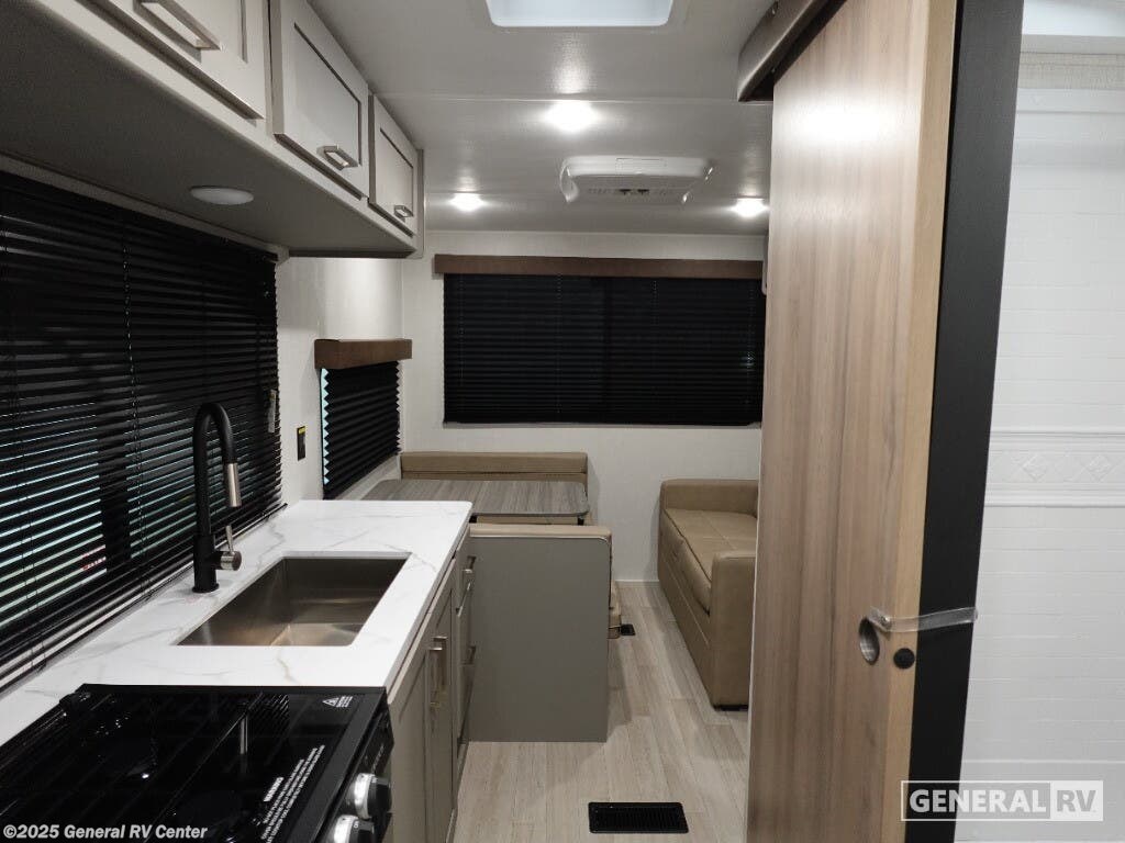 2026 Keystone Hideout 200RL - New Travel Trailer For Sale by General RV Center in Salisbury, North Carolina