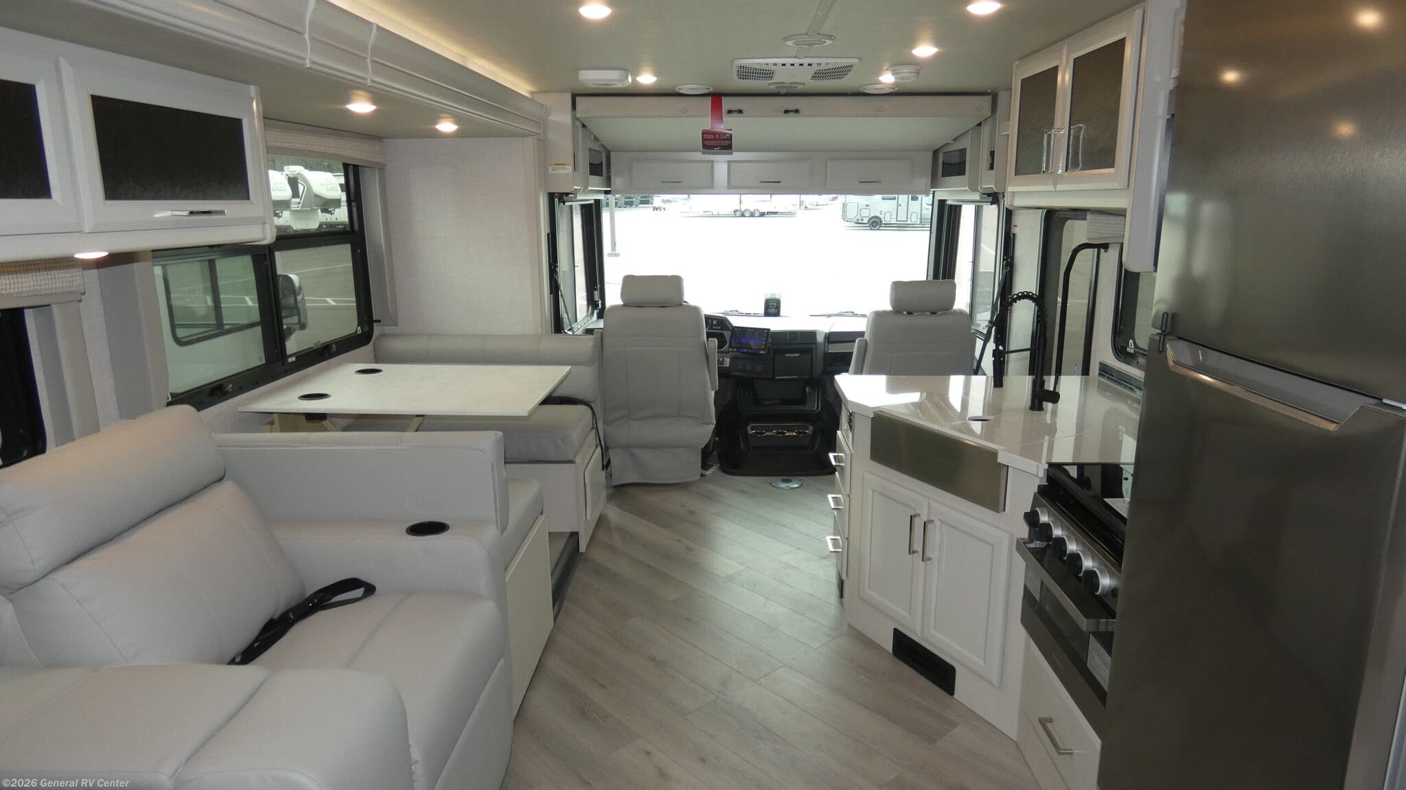 New 2026 Holiday Rambler Invicta 34MB available in Salisbury, North Carolina