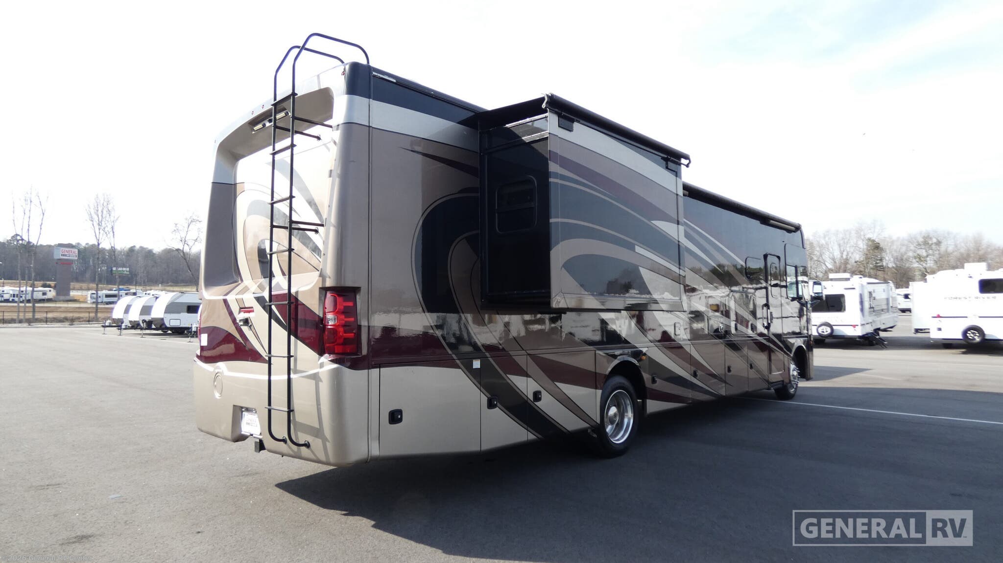 2019 Miramar 35.3 by Thor Motor Coach from General RV Center in Salisbury, North Carolina