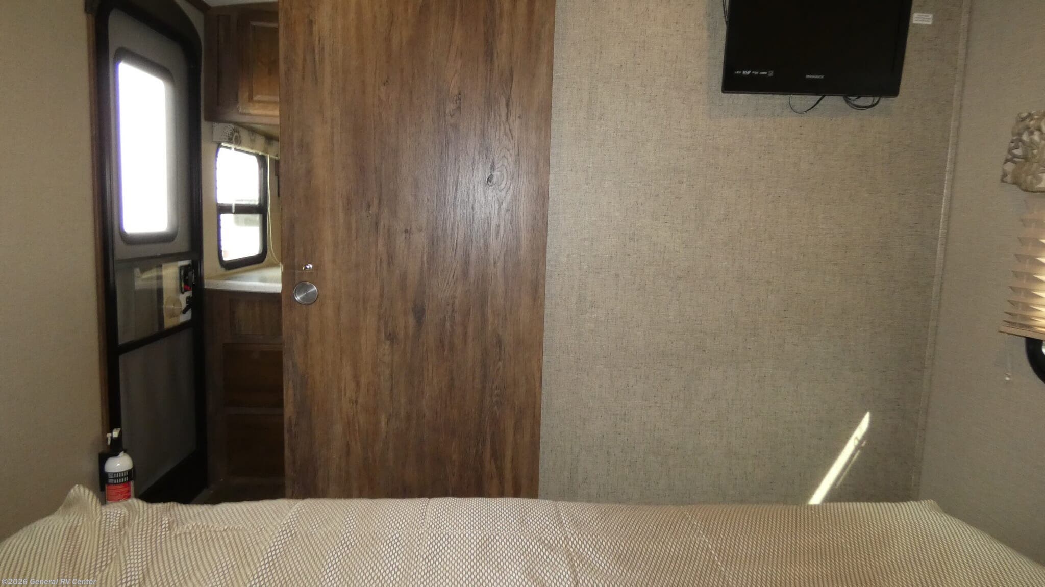 Used 2018 Keystone Cougar X-LITE 29BHS available in Salisbury, North Carolina