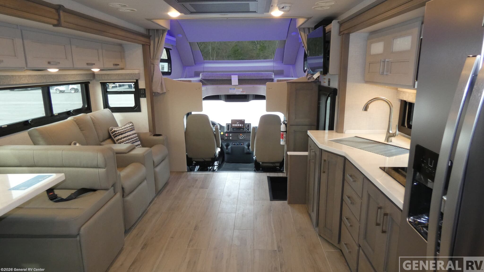 New 2026 Thor Motor Coach Pasadena SV 38XL available in Salisbury, North Carolina