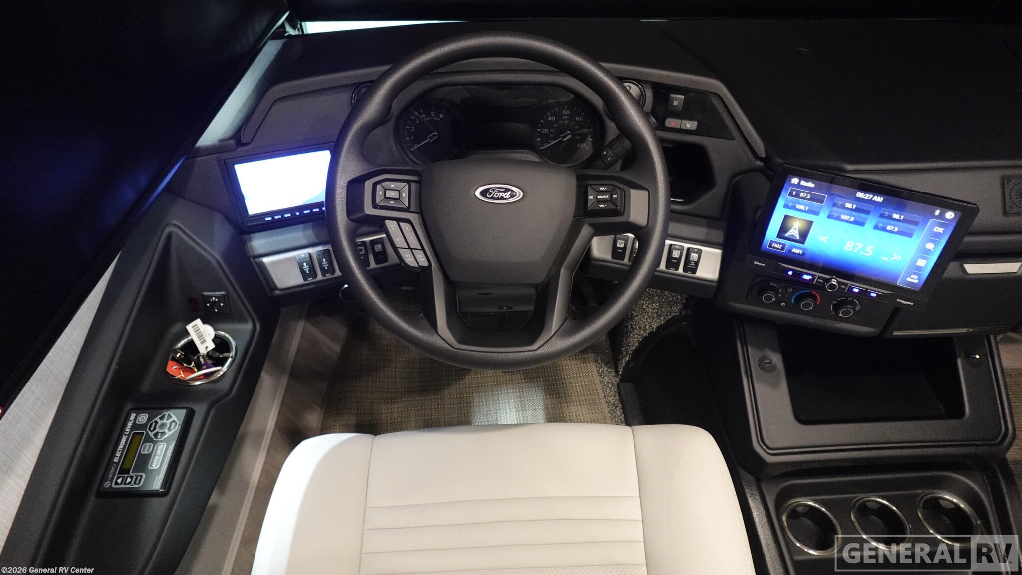 2026 Vacationer 35K by Holiday Rambler from General RV Center in Salisbury, North Carolina