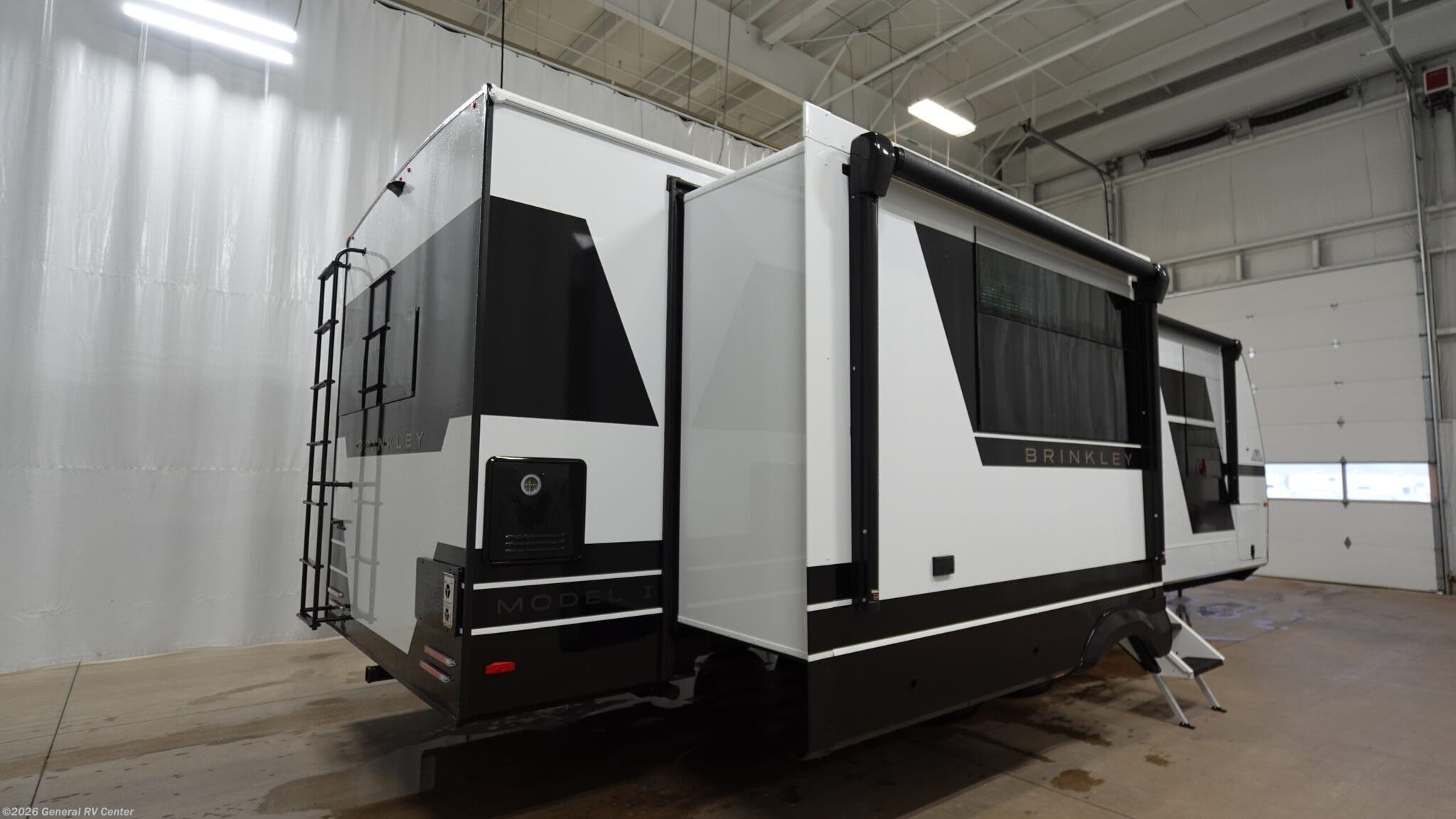 2026 Alliance RV Paradigm 382RK - New Fifth Wheel For Sale by General RV Center in Salisbury, North Carolina