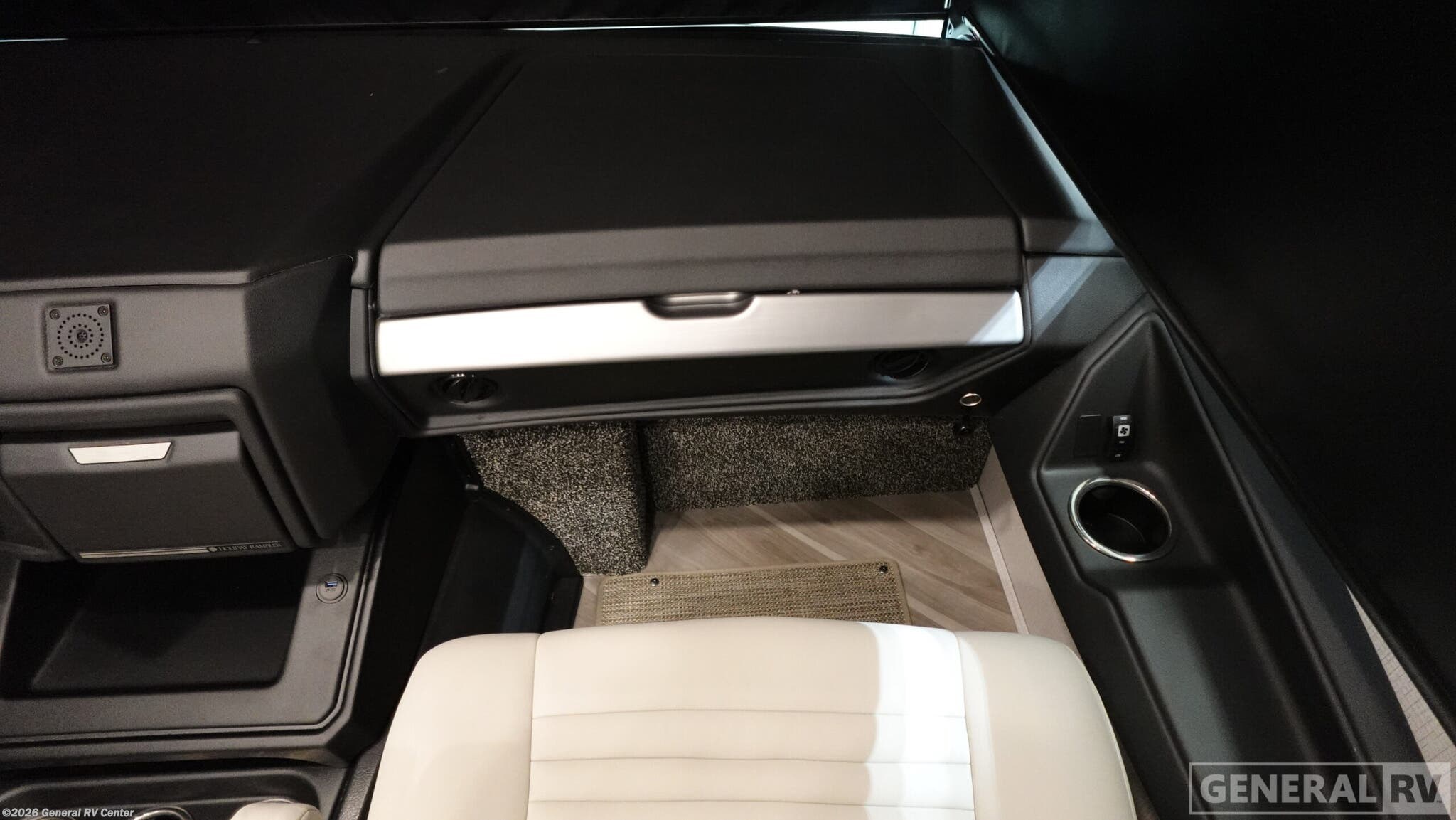 New 2026 Holiday Rambler Vacationer 35K available in Salisbury, North Carolina