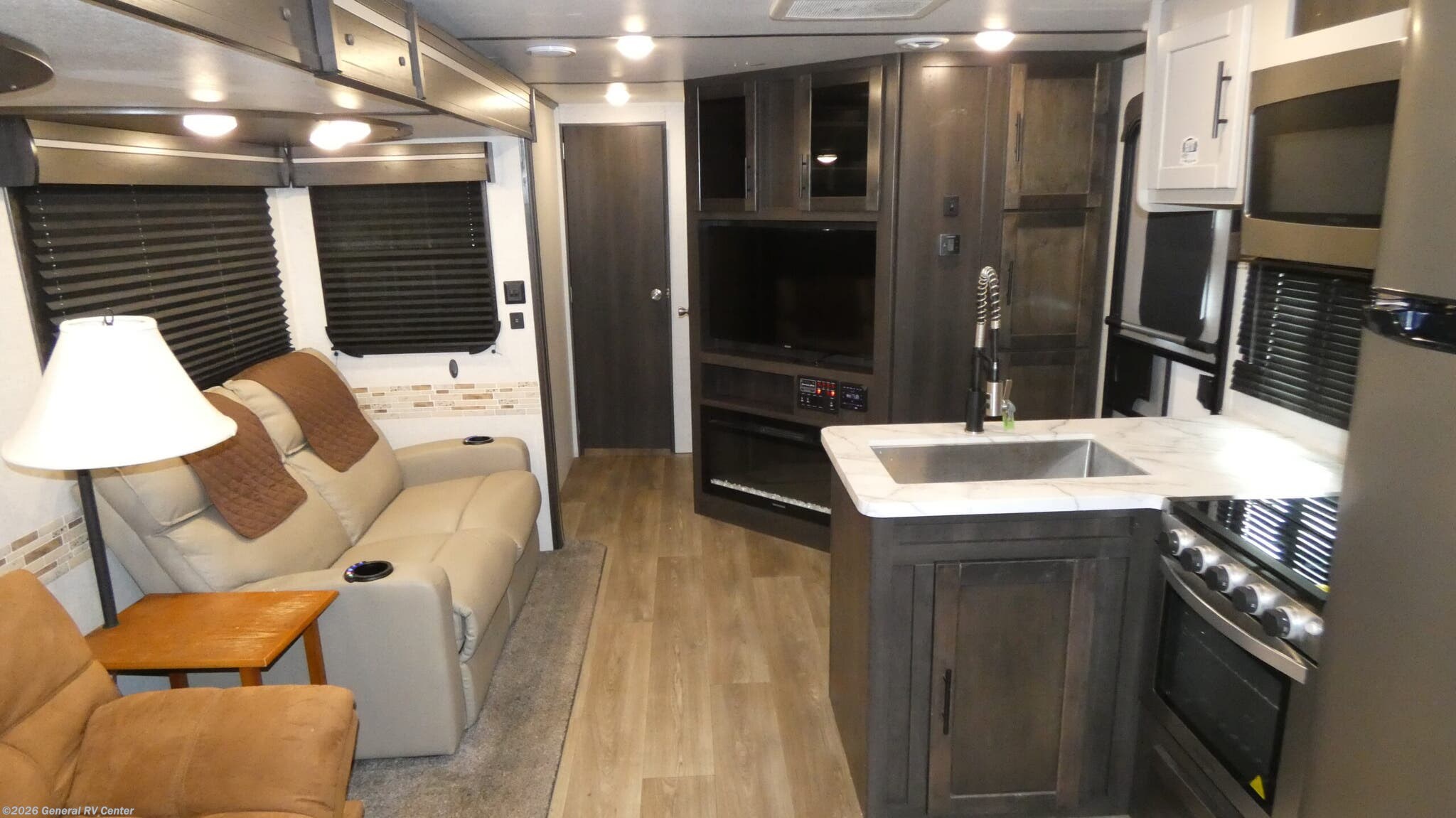 Used 2021 CrossRoads Cruiser AIR 33BHB available in Salisbury, North Carolina