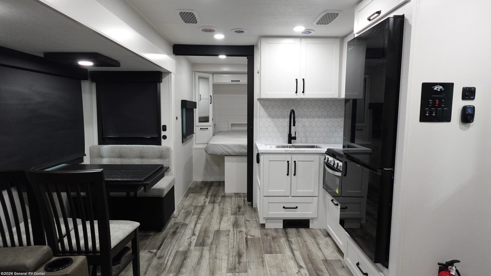 New 2026 Highland Ridge ROAMER 27RBOS available in Salisbury, North Carolina