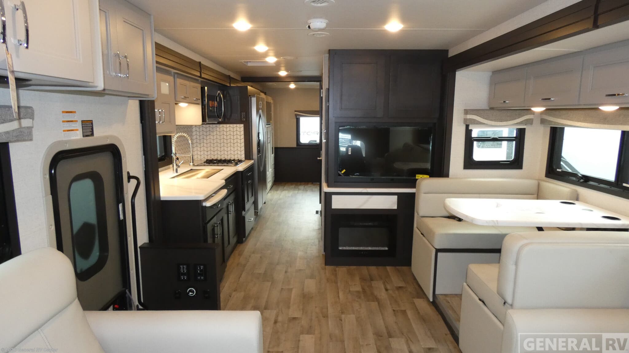 2026 Thor Motor Coach Pasadena 38FX - New Super C For Sale by General RV Center in Salisbury, North Carolina