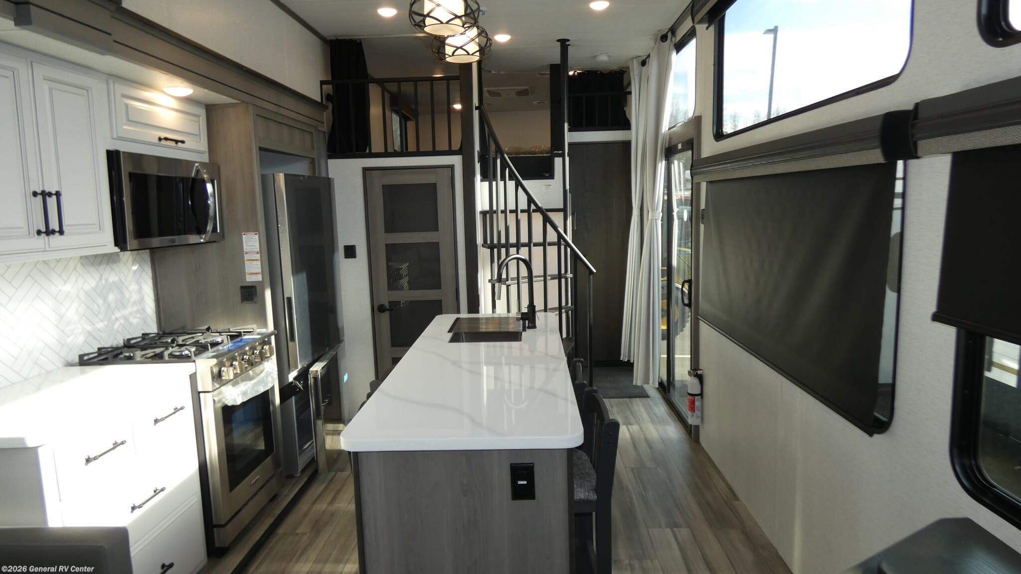 2025 Keystone Retreat 391CLDL - New Destination Trailer For Sale by General RV Center in Salisbury, North Carolina