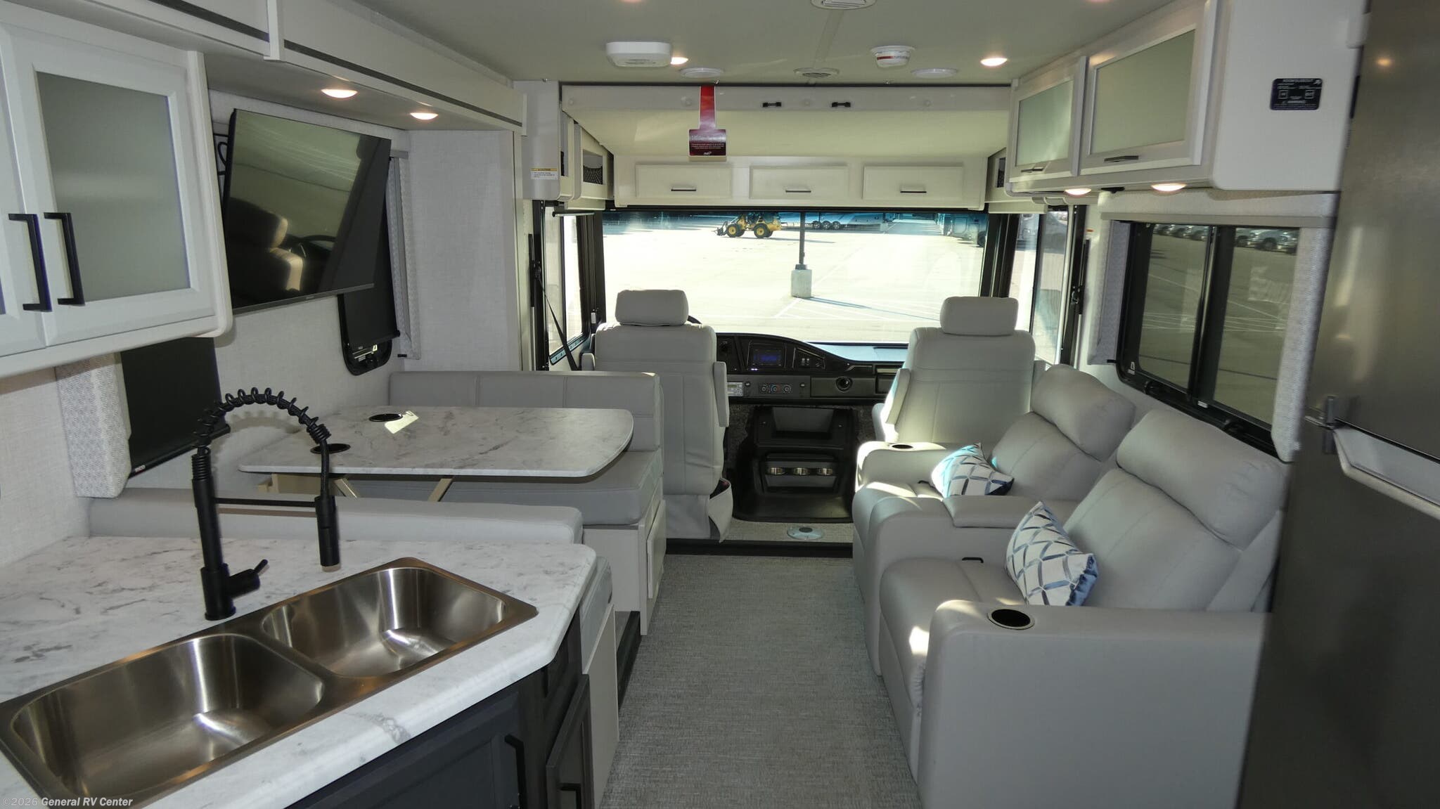 New 2026 Holiday Rambler Admiral 34J available in Salisbury, North Carolina