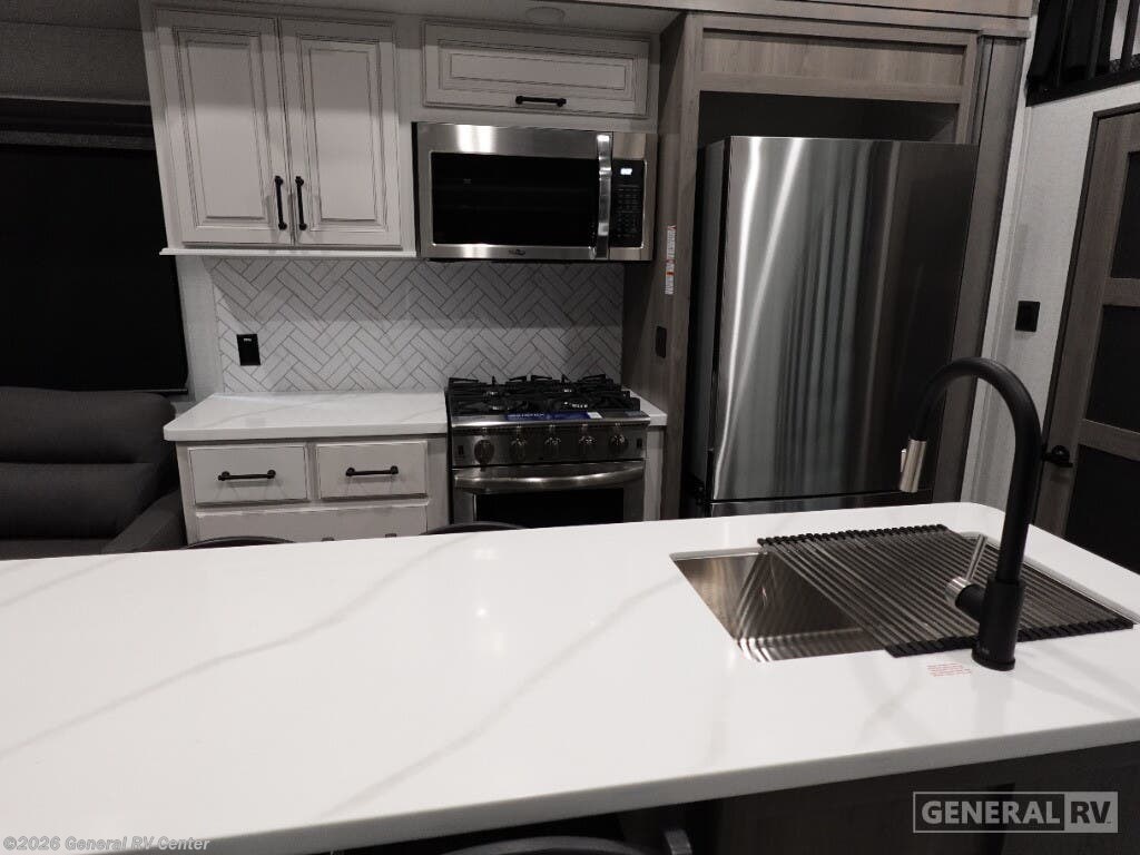 2025 Keystone Retreat 39CLDL - New Destination Trailer For Sale by General RV Center in Salisbury, North Carolina