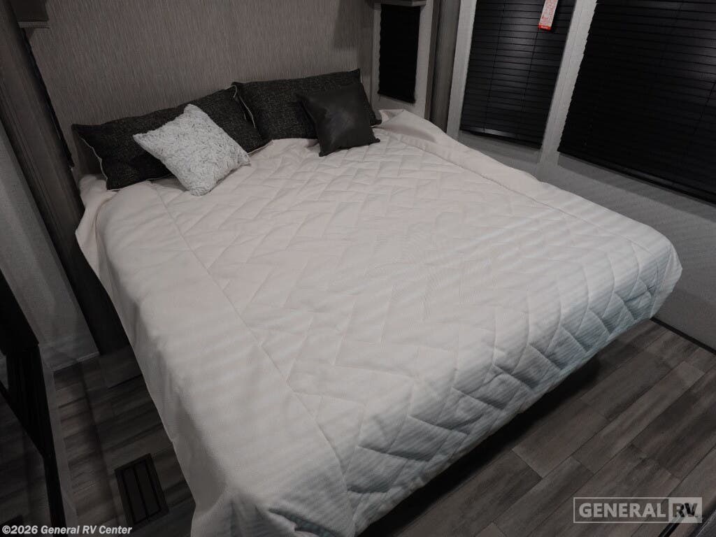 2025 Retreat 39CLDL by Keystone from General RV Center in Salisbury, North Carolina