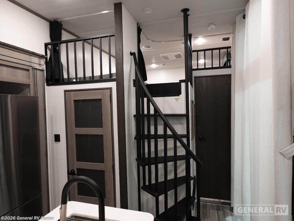 New 2025 Keystone Retreat 39CLDL available in Salisbury, North Carolina