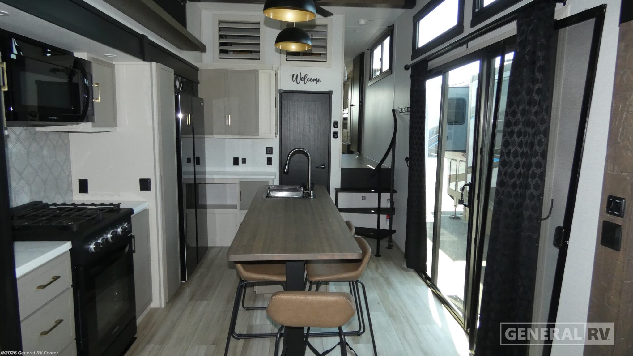 Used 2025 Forest River Wildwood Heritage Glen ROOST43 available in Salisbury, North Carolina