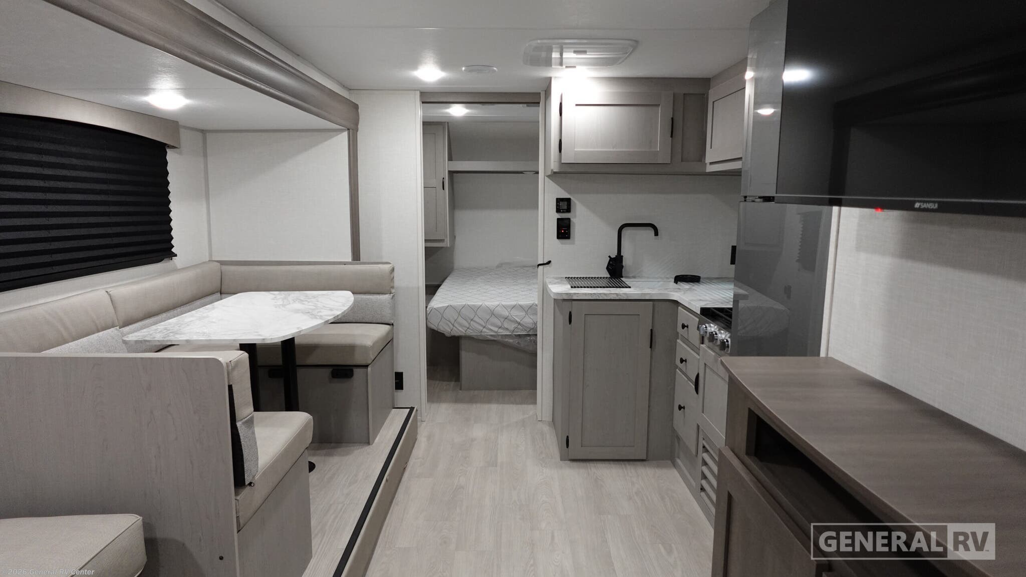 New 2026 Coachmen Clipper 6K SERIES 25RB available in Salisbury, North Carolina