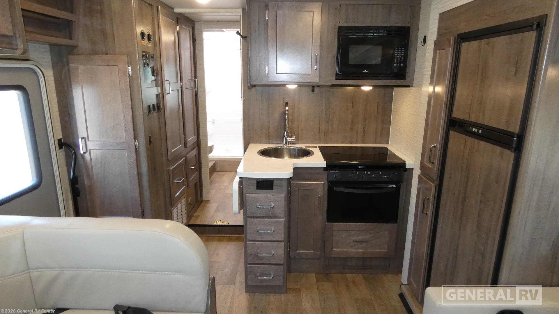 2025 Winnebago Spirit 26T - Used Class C For Sale by General RV Center in Salisbury, North Carolina