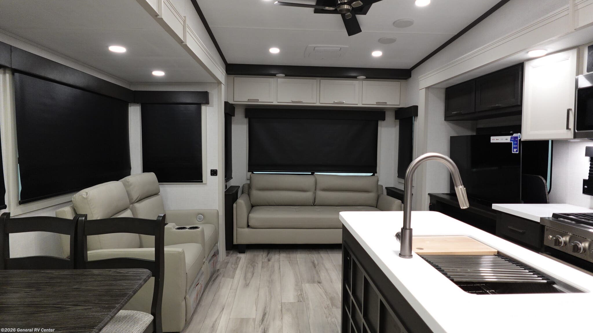 2026 Keystone Arcadia 3260RL - New Fifth Wheel For Sale by General RV Center in Salisbury, North Carolina