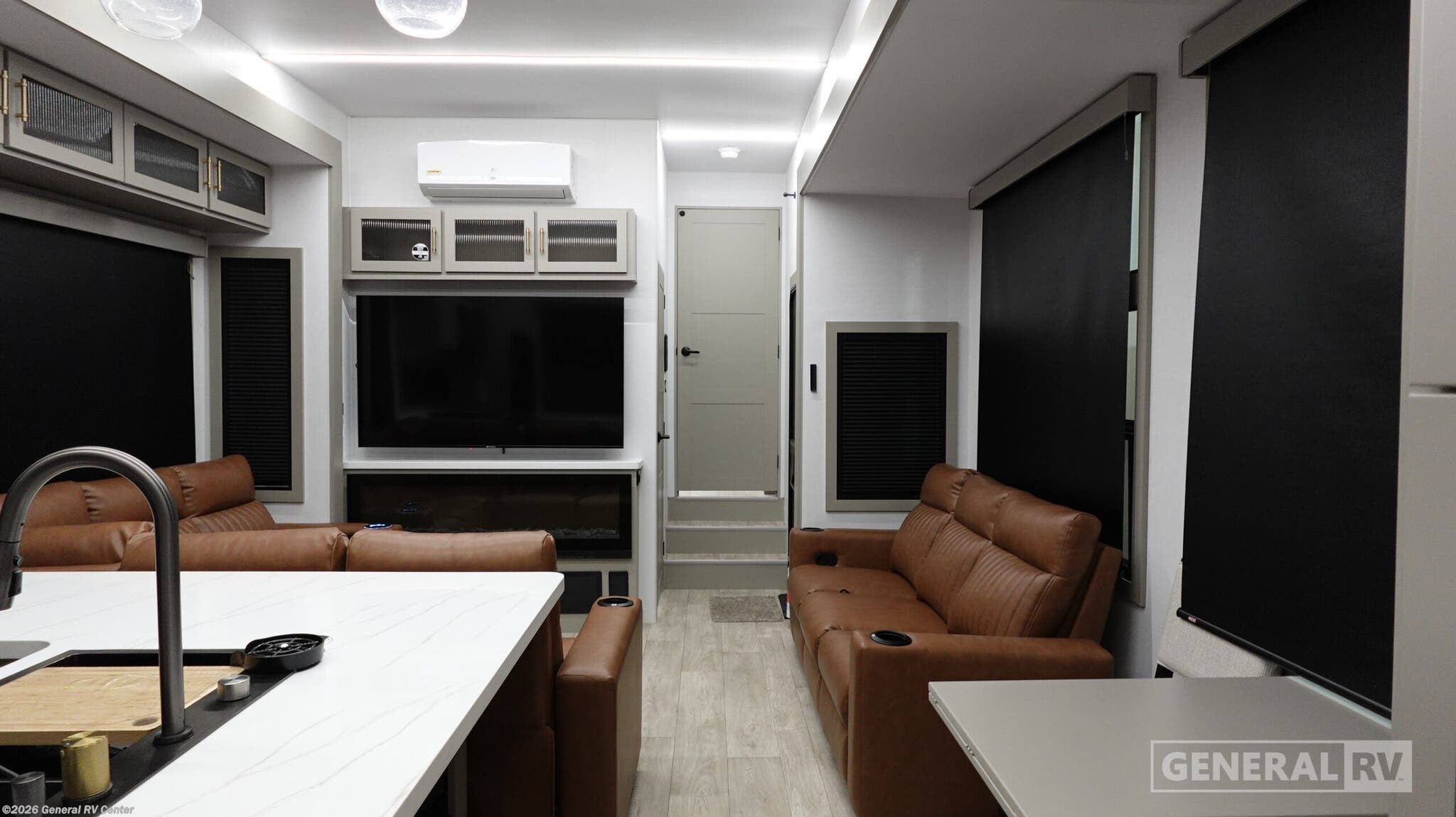 New 2027 Axiom Imperium I3800 available in Salisbury, North Carolina