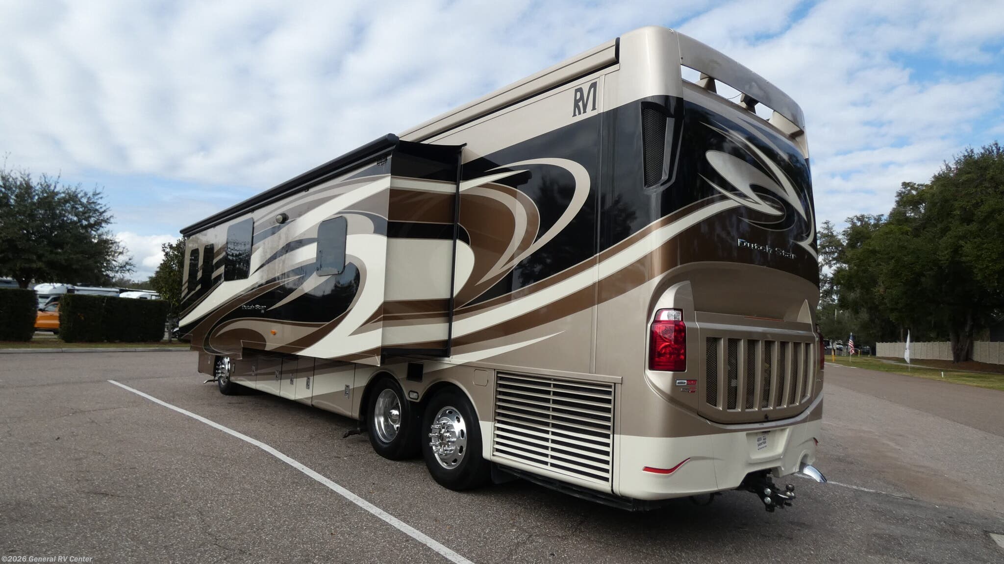 2016 Dutch Star 4018 by Newmar from General RV Center in Salisbury, North Carolina